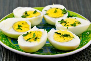 Hard boiled eggs in oven