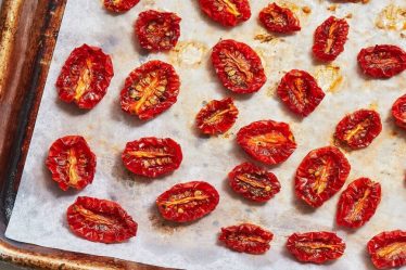 Sun dried tomatoes