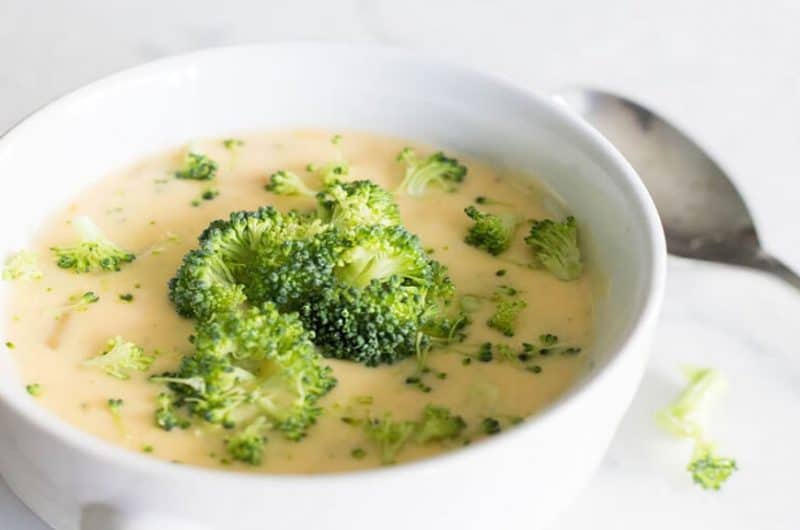 KETO BROCCOLI CHEESE SOUP: Mouth-Watering And Tastes Buds Satisfying! 