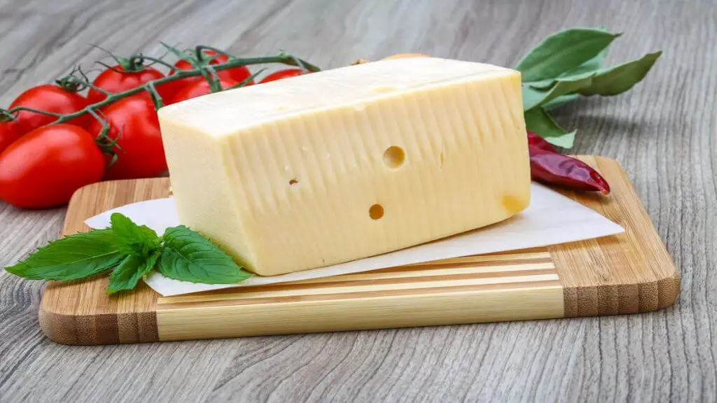 how many carbs in cheese